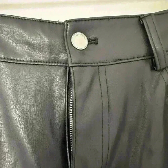 Zara Faux Leather Pants - size 2 Straight Leg - Picture 6 of 9